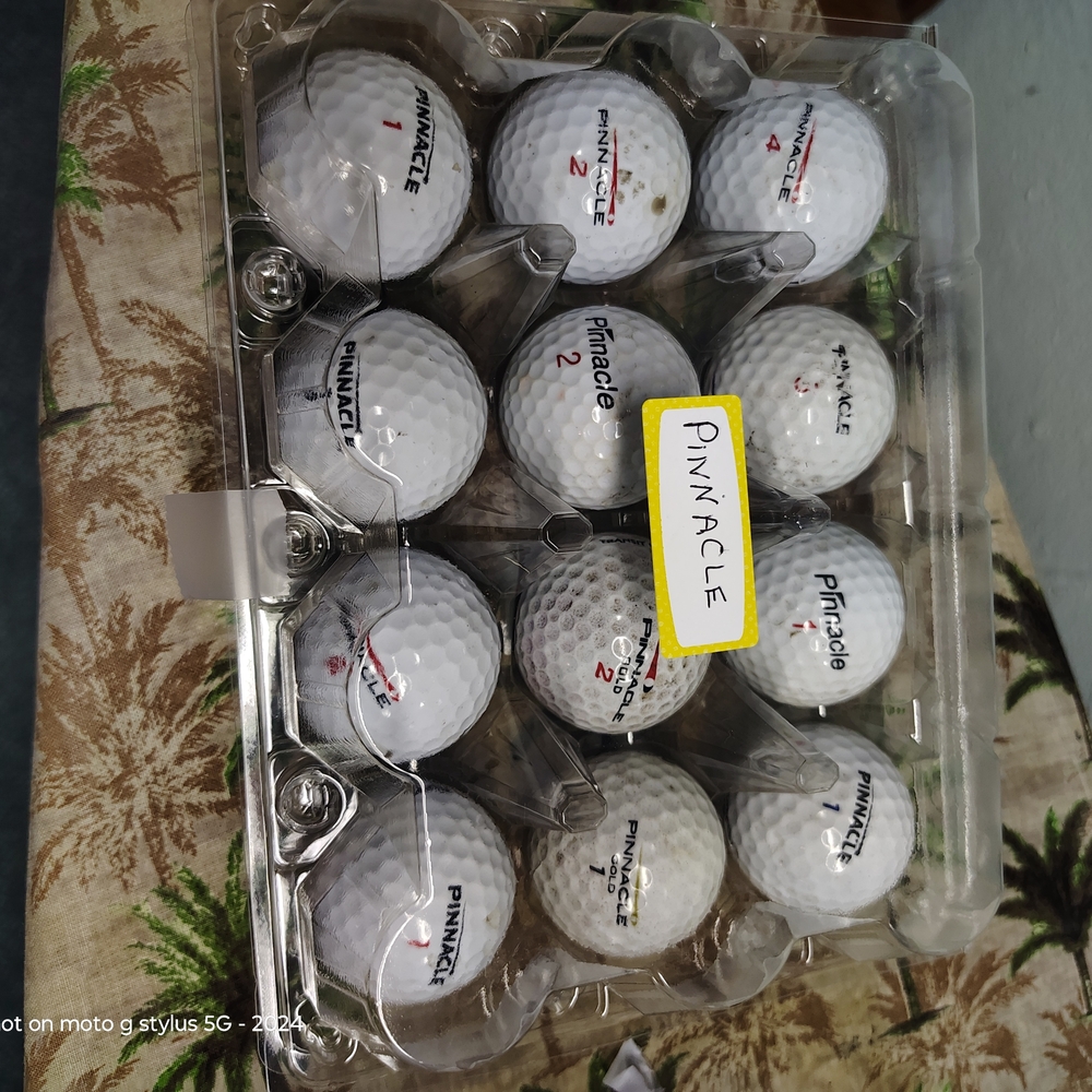 Pinnacle White Golf Balls Pack